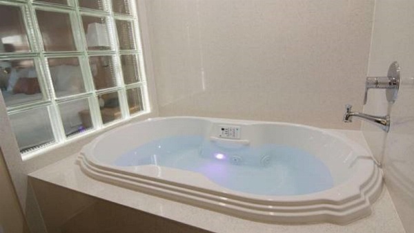 Regency Inn image 2